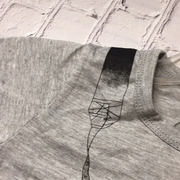 HP Boutique Super Cute Gray Tourist Tee • So Soft NEW Little Future Vlogger - Picture 3 of 4